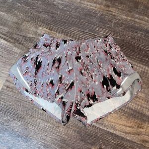 Hotty hot shorts Lululemon